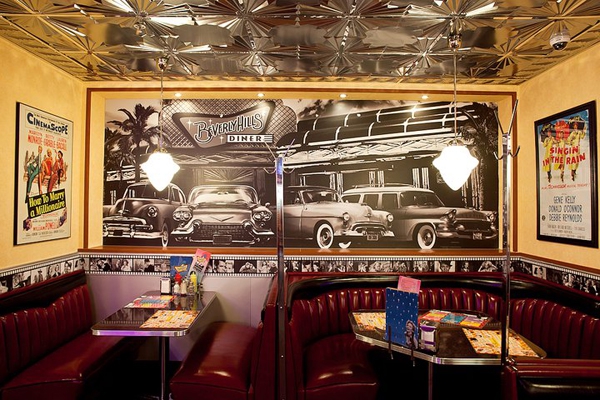 Beverly Hills Diner, Moscow